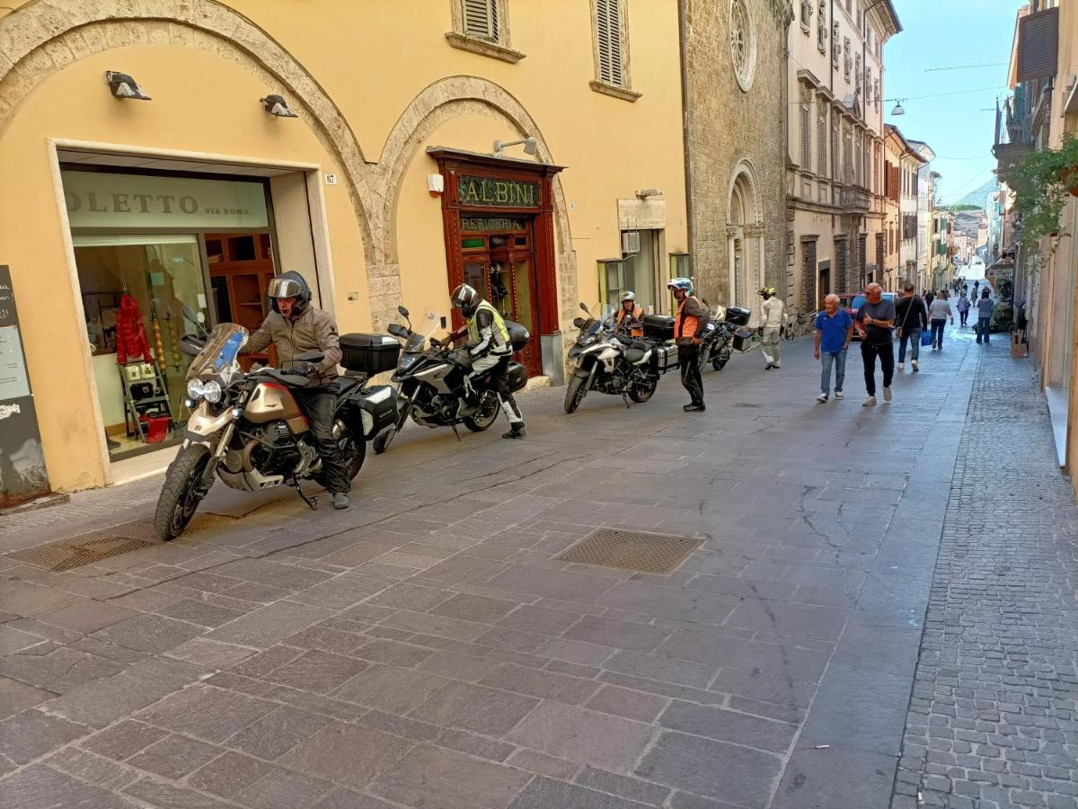 Il Capitello Acomodação com café da manhã Rieti Exterior foto